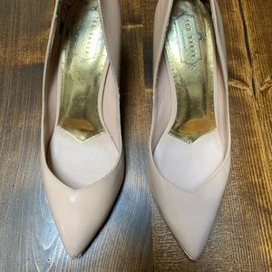 Nude Ted Baker Patent Leather Pumps Heels